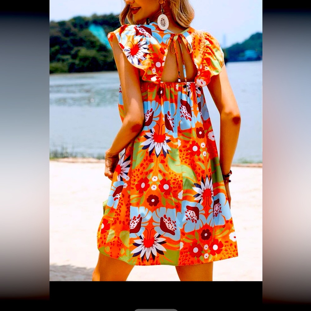 Ladies sundress. Size XL. Runs small. Floral print.